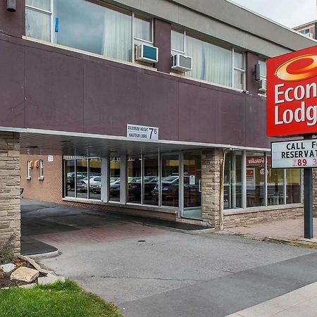 Econo Lodge Downtown Оттава Экстерьер фото