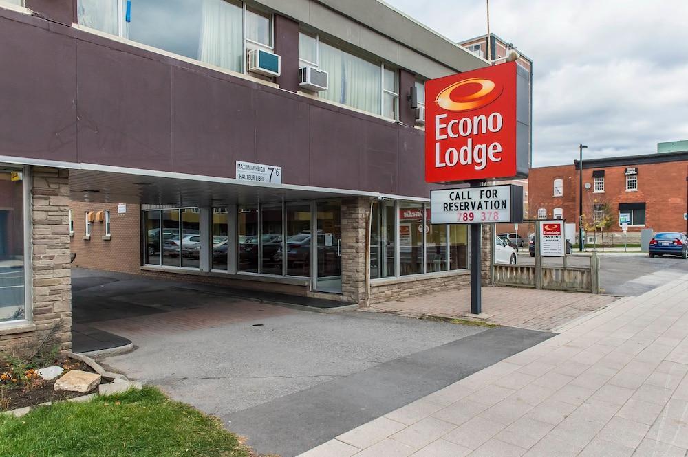 Econo Lodge Downtown Оттава Экстерьер фото